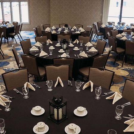 Eastland Suites Hotel & Conference Center Bloomington Exteriér fotografie