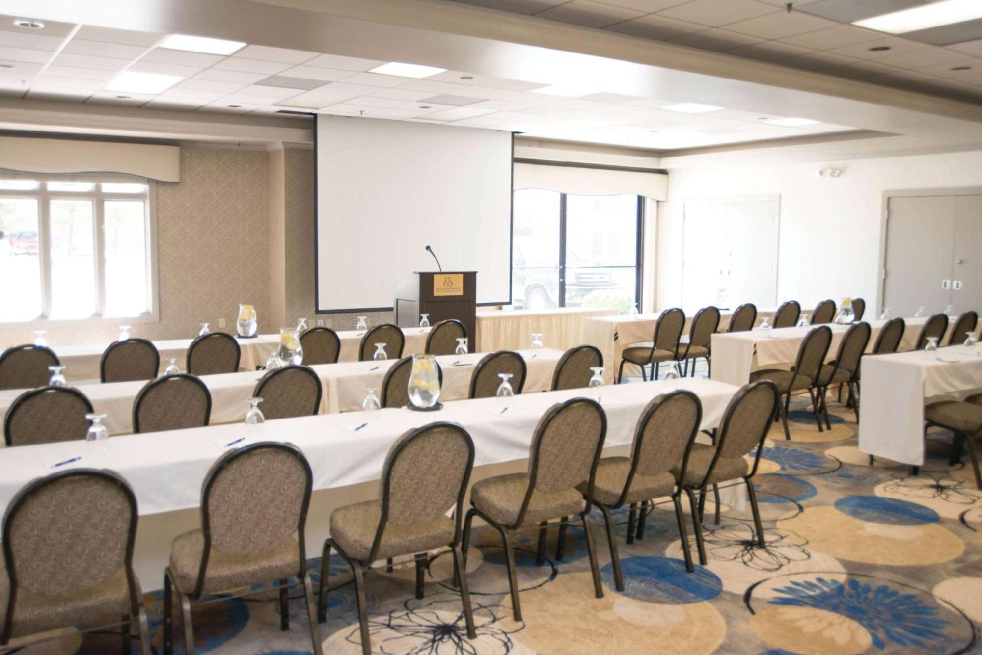 Eastland Suites Hotel & Conference Center Bloomington Exteriér fotografie