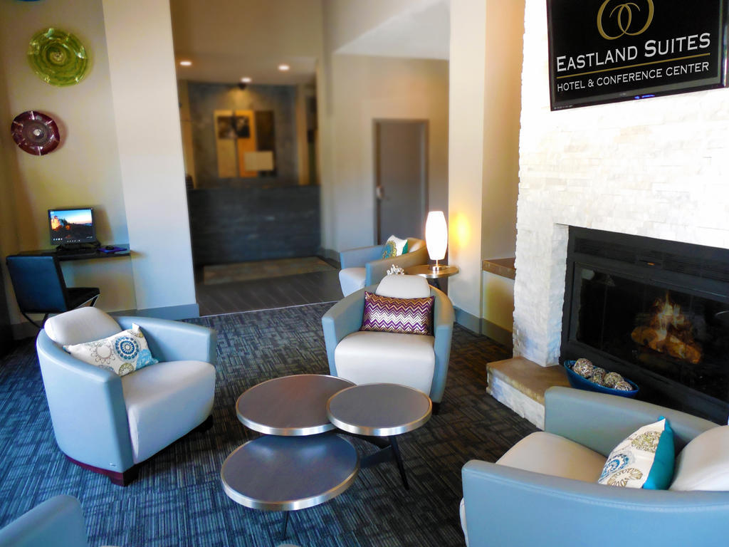 Eastland Suites Hotel & Conference Center Bloomington Exteriér fotografie